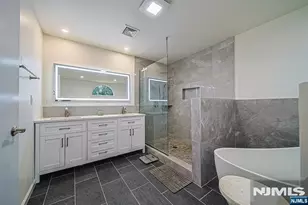 570 Grandview Terrace, Leonia, NJ 07605 - Photo 23