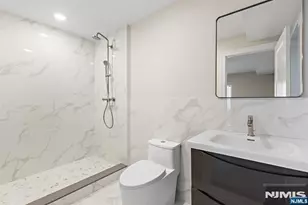 386 Lincoln Ave, Cliffside Park, NJ 07010 - Photo 29