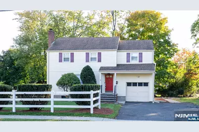 225 Hillside Avenue, Allendale, NJ 07401 - Photo 1