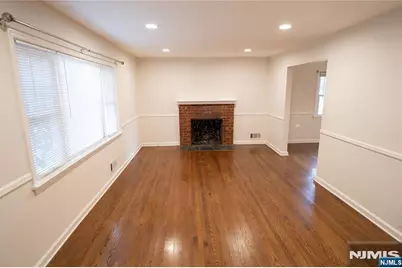 225 Hillside Avenue, Allendale, NJ 07401 - Photo 3