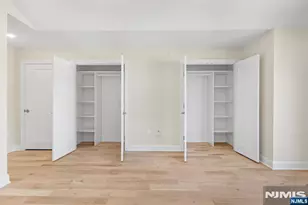 384 Lincoln Ave, Cliffside Park, NJ 07010 - Photo 15