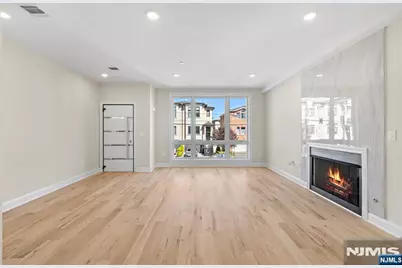 384 Lincoln Avenue, Cliffside Park, NJ 07010 - Photo 9