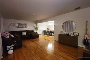 527 Stuyvesant Ave, Lyndhurst Township, NJ 07071 - Photo 3