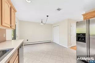 393 Washington Ave B, Cliffside Park, NJ 07010 - Photo 23