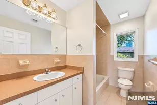 393 Washington Ave B, Cliffside Park, NJ 07010 - Photo 11