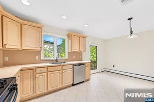 393 Washington Ave B, Cliffside Park, NJ 07010 - Photo 21