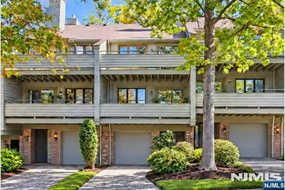 92 Meadowview Court, Leonia, NJ 07605 - Photo 1
