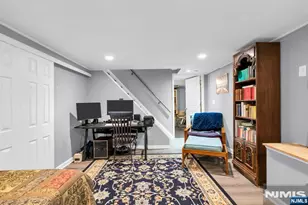 23 Schlosser Dr, Rochelle Park Township, NJ 07662 - Photo 29