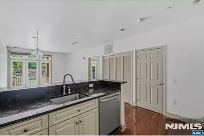 7400 River Road 217 #217, North Bergen, NJ 07047 - Photo 5