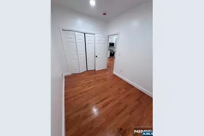 102 10th Street 1st Floor Fr #1st floor fr, Passaic, NJ 07055 - Photo 5