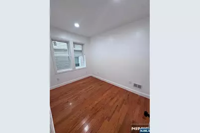 102 10th Street 1st Floor Fr #1st floor fr, Passaic, NJ 07055 - Photo 3