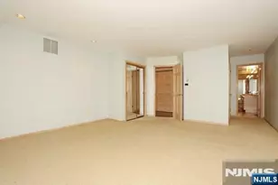 255 Westervelt Ln, Mahwah, NJ 07430 - Photo 15