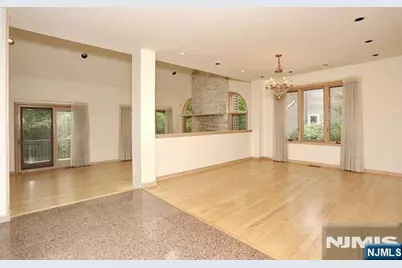 255 Westervelt Lane, Mahwah, NJ 07430 - Photo 11