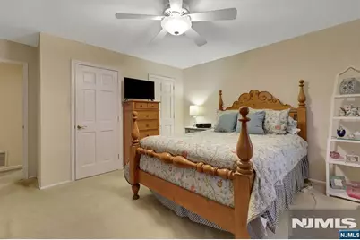 17 Chandler Drive, Wayne, NJ 07470 - Photo 19