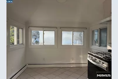 314 Grand 2F #2F, Leonia, NJ 07605 - Photo 5