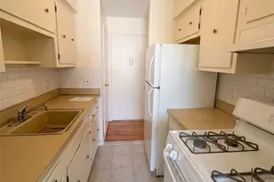 423 Walker Street C6, Fairview, NJ 07022 - Photo 11