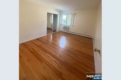 423 Walker Street C6 #C6, Fairview, NJ 07022 - Photo 9