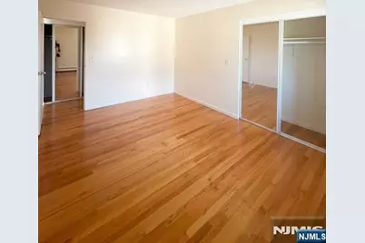 423 Walker Street C6 #C6, Fairview, NJ 07022 - Photo 7