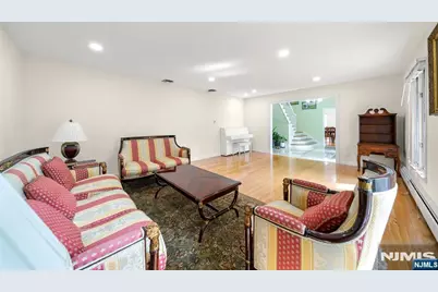 2 June Court, River Edge, NJ 07661 - Photo 11