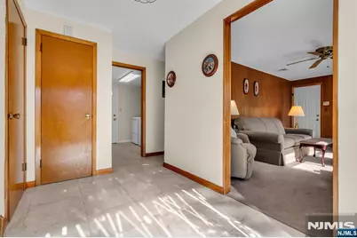 68 Thanksgiving Lane, Clifton, NJ 07013 - Photo 3