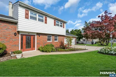 68 Thanksgiving Lane, Clifton, NJ 07013 - Photo 29