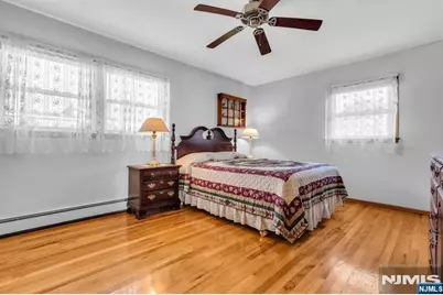 68 Thanksgiving Lane, Clifton, NJ 07013 - Photo 33