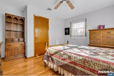 68 Thanksgiving Lane, Clifton, NJ 07013 - Photo 43