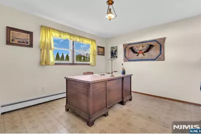 68 Thanksgiving Lane, Clifton, NJ 07013 - Photo 41