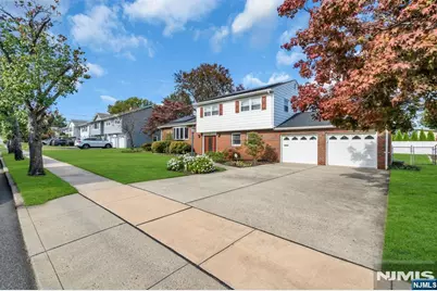 68 Thanksgiving Lane, Clifton, NJ 07013 - Photo 21