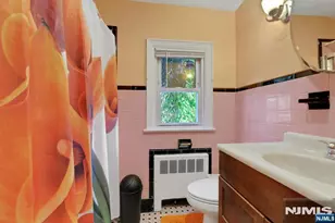 60 Linden Ave, Dumont, NJ 07628 - Photo 23