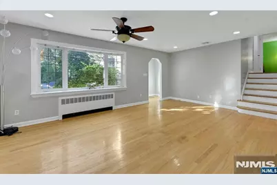 60 Linden Avenue, Dumont, NJ 07628 - Photo 9