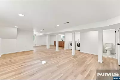 775 Chase Avenue, Lyndhurst Township, NJ 07071 - Photo 35