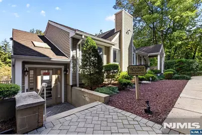 569 Windsor Drive, Palisades Park, NJ 07650 - Photo 27