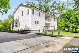276 Werimus Rd, Woodcliff Lake, NJ 07677 - Photo 37