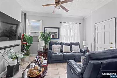 4527 Cottage Place, Union City, NJ 07087 - Photo 21