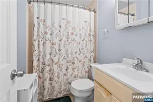 4527 Cottage Pl, Union City, NJ 07087 - Photo 23