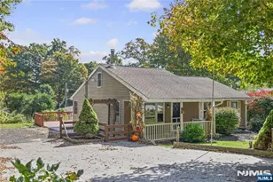 543 Terrace Dr, Vernon, NJ 07422 - Photo 1