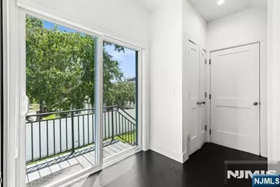 28 Lamb Court, Norwood, NJ 07648 - Photo 9