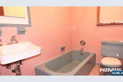 707 5th Street, Carlstadt, NJ 07072 - Photo 7