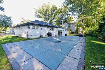 22-20 Radburn Road, Fair Lawn, NJ 07410 - Photo 25