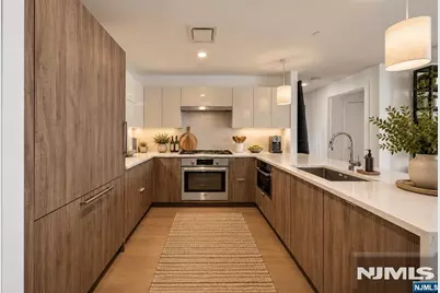 9 Ave At Port Imperial 414 #414, West New York, NJ 07093 - Photo 3