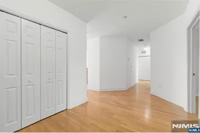 116 The Promenade, Edgewater, NJ 07020 - Photo 3