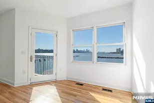 116 The Promenade, Edgewater, NJ 07020 - Photo 17