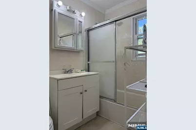 16-14 Plaza Road 1614A #1614A, Fair Lawn, NJ 07410 - Photo 9