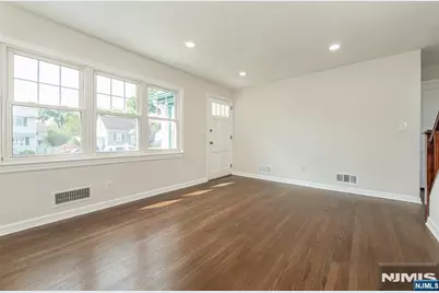 12-15 Scribner Road, Fair Lawn, NJ 07410 - Photo 5