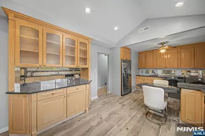 141 Shore Road, Denville, NJ 07834 - Photo 15