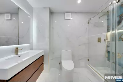 300 Winston 1009 #1009, Cliffside Park, NJ 07010 - Photo 13