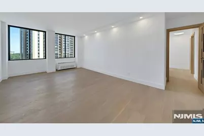 300 Winston 1009 #1009, Cliffside Park, NJ 07010 - Photo 11