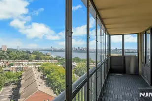 300 Winston 1009, Cliffside Park, NJ 07010 - Photo 15