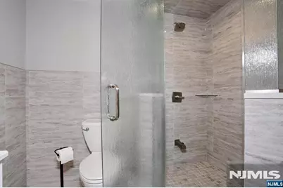 183 Farview Avenue, Paramus, NJ 07652 - Photo 31